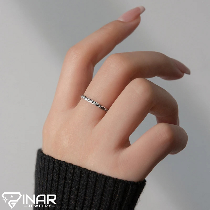 Marian Ring